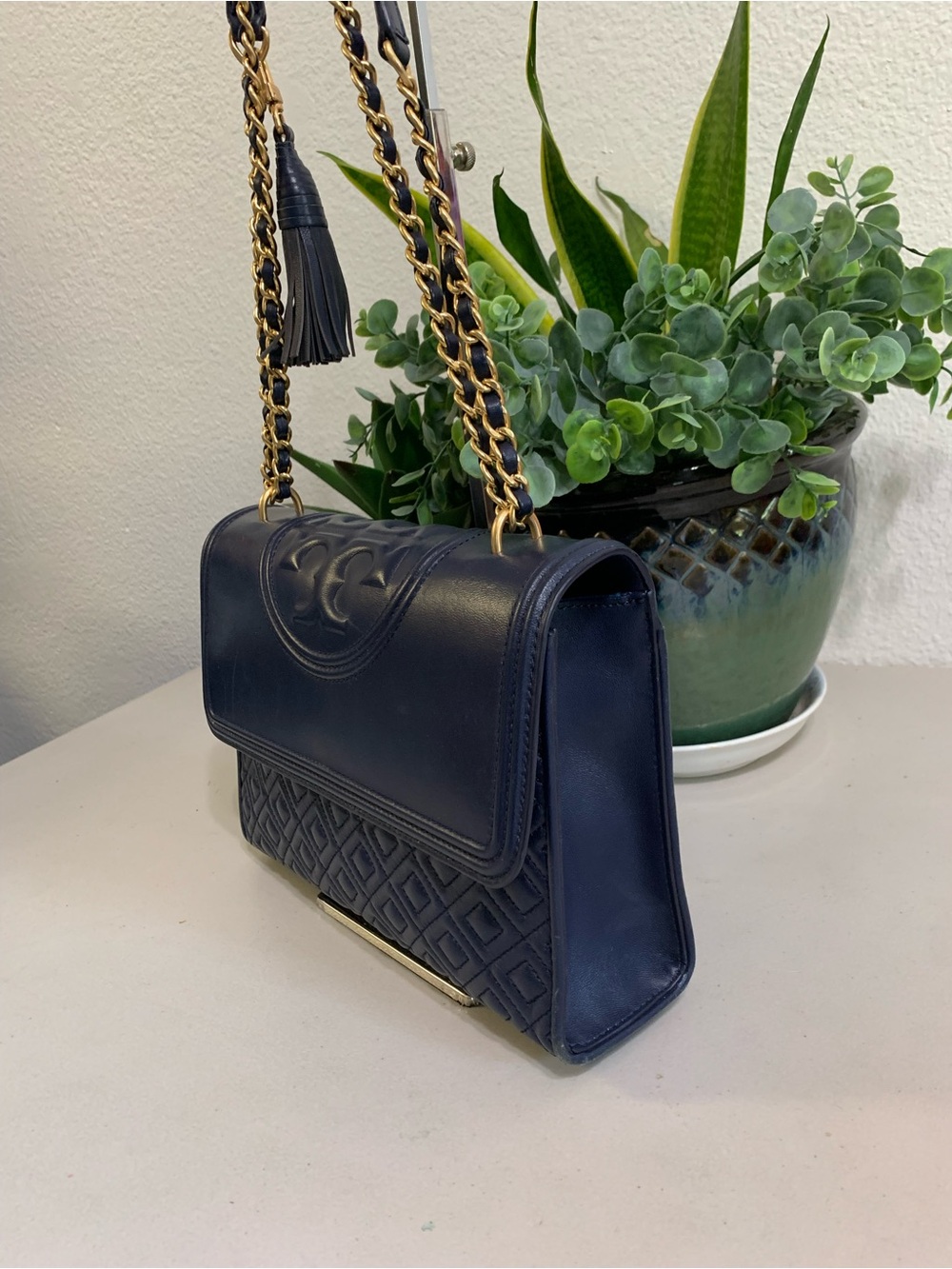 ππ Tory Burch Navy Fleming Quilted Leather Shoulder Bag - Picture 3 of 12